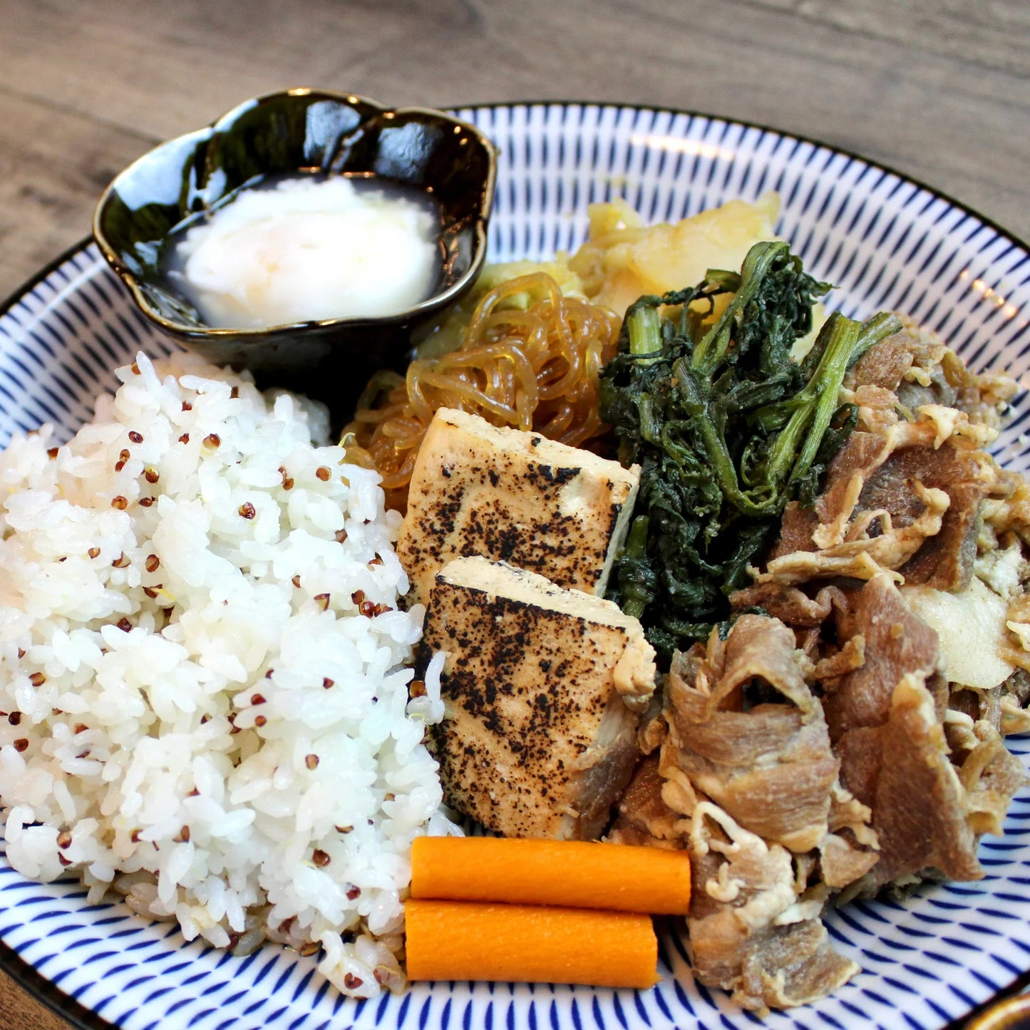 ~BentOn Kit Item~★贅沢★麦富士の豚で作ったすき焼き-こだわり地鶏の温泉卵付き-1人前/600カロリー